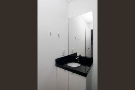 Banheiro de kitnet/studio para alugar com 1 quarto, 30m² em Centro Histórico, Porto Alegre