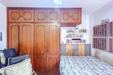 Casa à venda com 170m², 3 quartos e 2 vagasQuarto 1 - Armários