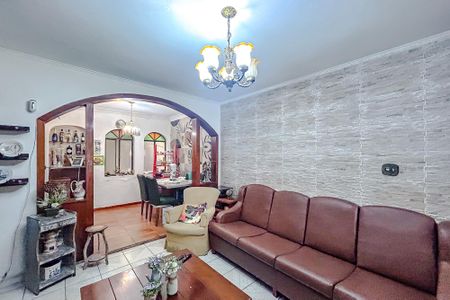 Casa à venda com 170m², 3 quartos e 2 vagasSala