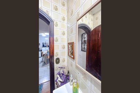 Casa à venda com 170m², 3 quartos e 2 vagasLavabo