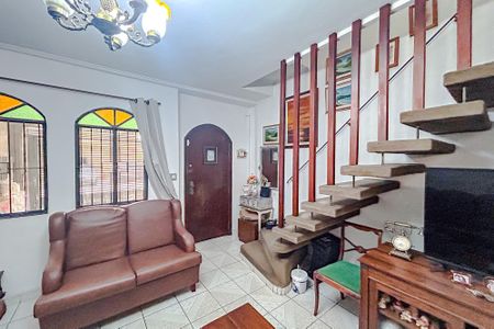 Casa à venda com 170m², 3 quartos e 2 vagasSala