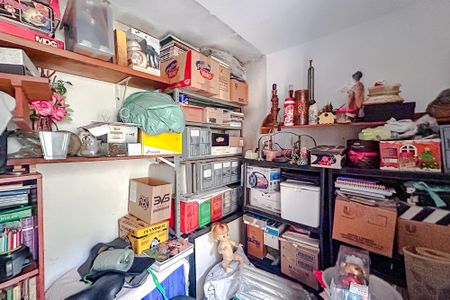Casa à venda com 170m², 3 quartos e 2 vagasQuarto de Serviço