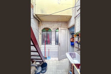 Casa à venda com 170m², 3 quartos e 2 vagasÁrea de Serviço