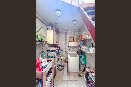 Casa à venda com 170m², 3 quartos e 2 vagasÁrea de Serviço