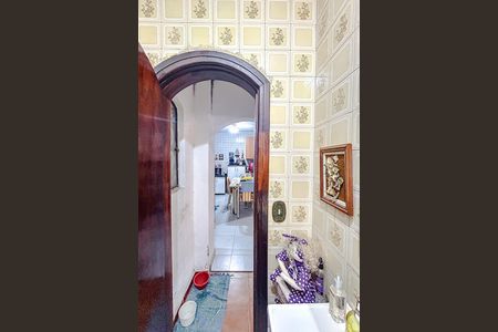 Casa à venda com 170m², 3 quartos e 2 vagasLavabo