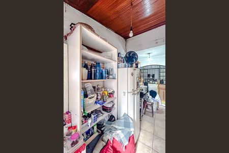 Casa à venda com 170m², 3 quartos e 2 vagasCorredor