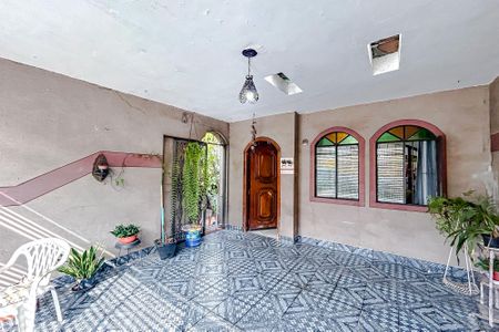 Casa à venda com 170m², 3 quartos e 2 vagasGaragem