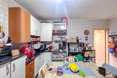 Casa à venda com 170m², 3 quartos e 2 vagasCozinha