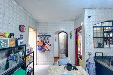 Casa à venda com 170m², 3 quartos e 2 vagasCozinha
