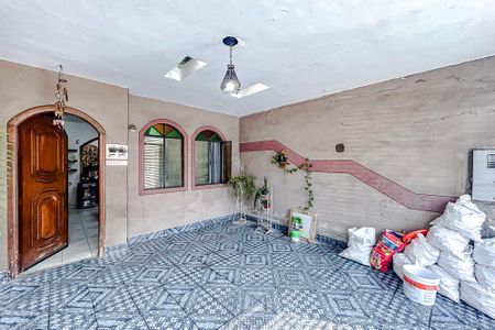 Casa à venda com 170m², 3 quartos e 2 vagasGaragem