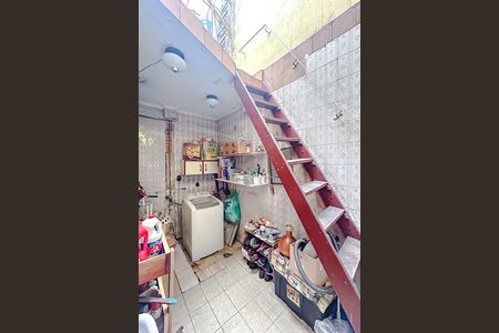 Casa à venda com 170m², 3 quartos e 2 vagasÁrea de Serviço