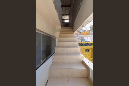 Casa para alugar com 171m², 2 quartos e sem vagaEscada Terraço