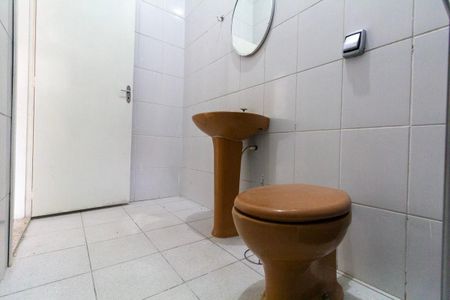 Casa para alugar com 70m², 2 quartos e 1 vaga Casa para alugar com 70m², 2 quartos e 1 vagaBanheiro