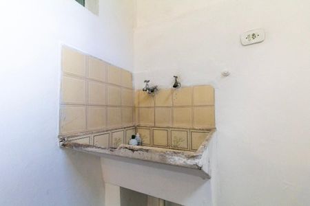 Casa para alugar com 70m², 2 quartos e 1 vaga Casa para alugar com 70m², 2 quartos e 1 vagaÁrea de Serviço