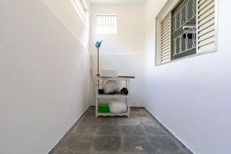 Casa para alugar com 70m², 2 quartos e 1 vaga Casa para alugar com 70m², 2 quartos e 1 vagaÁrea de Serviço
