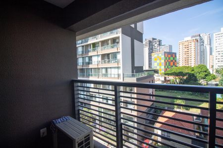 Studio para alugar com 26m², 1 quarto e sem vaga Studio para alugar com 26m², 1 quarto e sem vagaTerraço