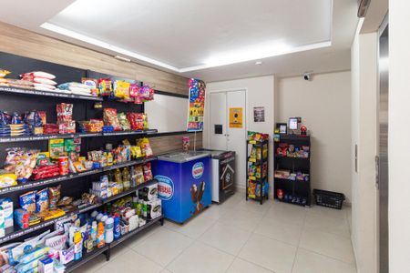 Apartamento à venda com 70m², 3 quartos e 1 vagaÁrea comum - Mini mercado