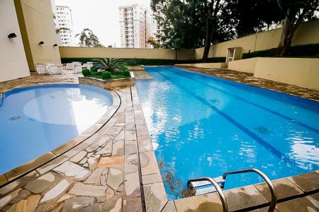 Apartamento à venda com 57m², 2 quartos e 1 vagaÁrea comum - Piscina