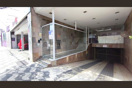 Apartamento para alugar com 106m², 2 quartos e 1 vagaFachada + Plaquinha