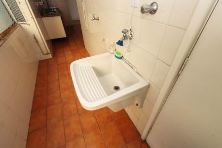 Apartamento à venda com 69m², 2 quartos e 1 vagaÁrea de Serviço