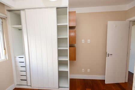 Apartamento à venda com 104m², 3 quartos e 2 vagasQUARTO 2