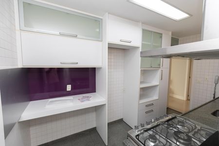Apartamento à venda com 104m², 3 quartos e 2 vagasCOZINHA