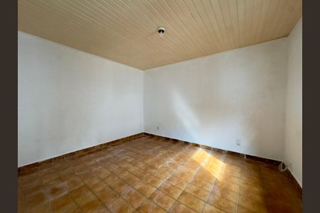 Quarto de casa para alugar com 1 quarto, 34m² em Jardim Munhoz, Guarulhos