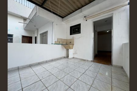 Casa para alugar com 34m², 1 quarto e sem vagaÁrea de Serviço