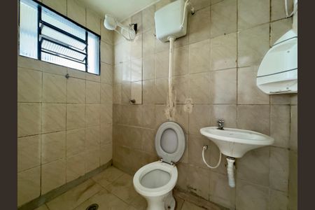 Banheiro de casa para alugar com 1 quarto, 34m² em Jardim Munhoz, Guarulhos
