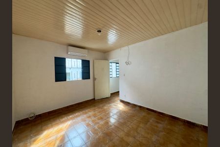 Casa para alugar com 34m², 1 quarto e sem vagaQuarto