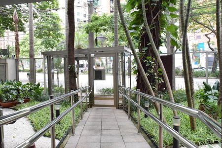 Apartamento à venda com 44m², 1 quarto e 1 vagaRampa de entrada