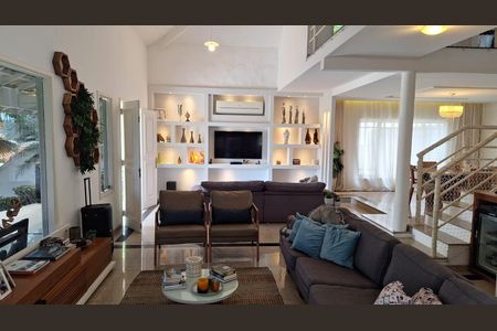 Casa de condomínio à venda com 470m², 4 quartos e 2 vagasSala 