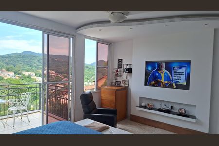 Casa de condomínio à venda com 470m², 4 quartos e 2 vagasQuarto