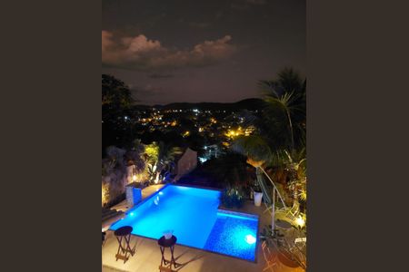 Casa de condomínio à venda com 470m², 4 quartos e 2 vagasÁrea externa