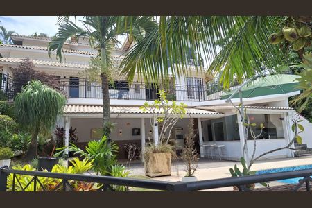 Casa de condomínio à venda com 470m², 4 quartos e 2 vagasÁrea externa