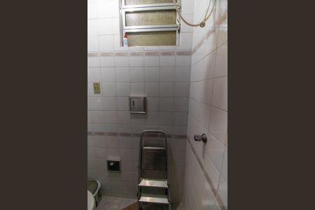 Apartamento à venda com 80m², 2 quartos e sem vagaBanheiro da Suíte