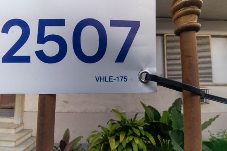 Apartamento à venda com 80m², 2 quartos e sem vagaPlaquinha 
