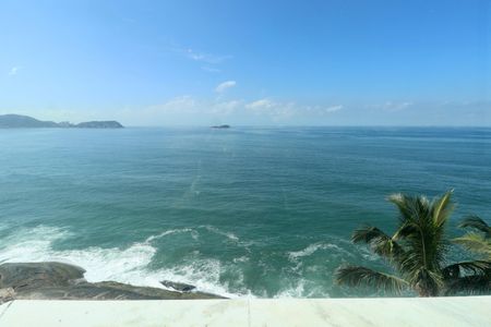 Apartamento para alugar com 230m², 4 quartos e 2 vagasVista