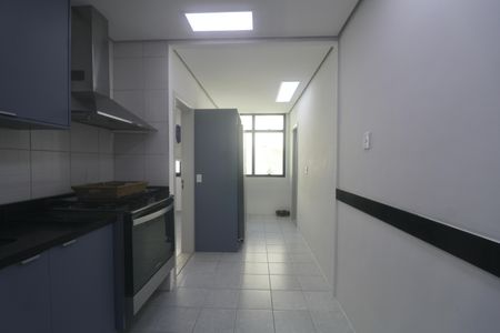 Apartamento para alugar com 230m², 4 quartos e 2 vagasCozinha
