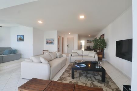 Apartamento para alugar com 230m², 4 quartos e 2 vagasSala