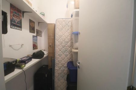 Apartamento para alugar com 230m², 4 quartos e 2 vagasQuarto
