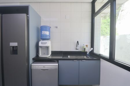 Apartamento para alugar com 230m², 4 quartos e 2 vagasÁrea de Serviço