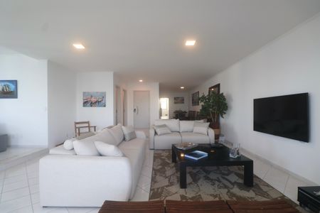 Apartamento para alugar com 230m², 4 quartos e 2 vagasSala