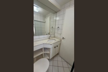 Apartamento à venda com 56m², 2 quartos e 2 vagas Apartamento à venda com 56m², 2 quartos e 2 vagasBanheiro