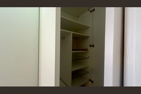 Apartamento à venda com 56m², 2 quartos e 2 vagas Apartamento à venda com 56m², 2 quartos e 2 vagasCloset Suíte