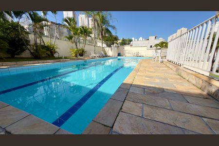 Apartamento à venda com 56m², 2 quartos e 2 vagas Apartamento à venda com 56m², 2 quartos e 2 vagasPiscina