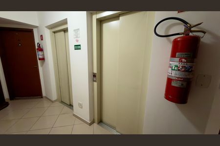Apartamento à venda com 56m², 2 quartos e 2 vagas Apartamento à venda com 56m², 2 quartos e 2 vagasHall de entrada