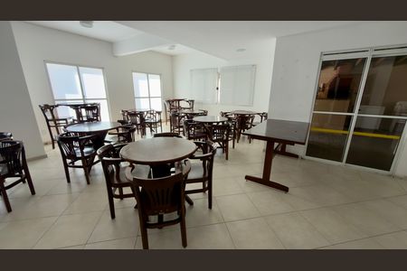 Apartamento à venda com 56m², 2 quartos e 2 vagas Apartamento à venda com 56m², 2 quartos e 2 vagasSalão de Festas