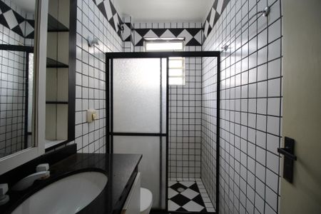 Apartamento à venda com 80m², 2 quartos e sem vagaBanheiro