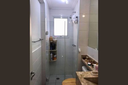 Banheiro  de apartamento à venda com 2 quartos, 62m² em Vila Arriete, São Paulo